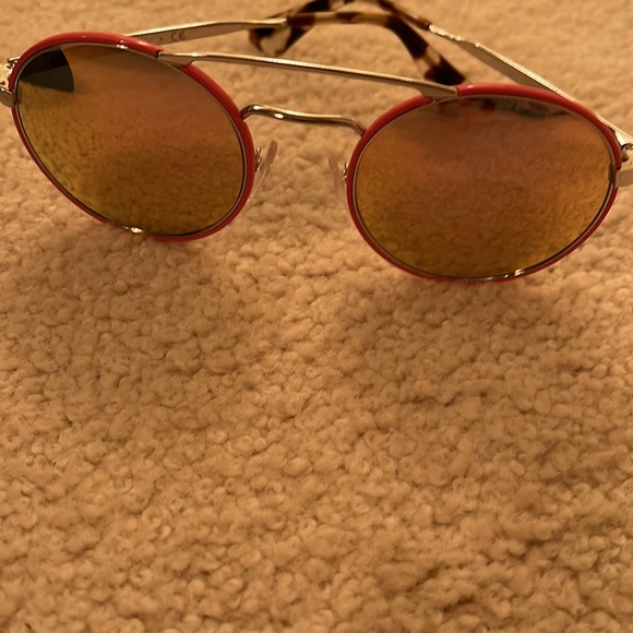 Prada sunglasses - Picture 10 of 11